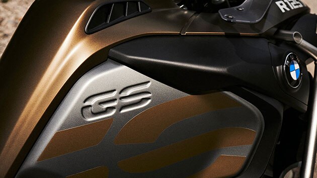 BMW R 1250 GS Adventure con el depósito de combustible de 30 litros