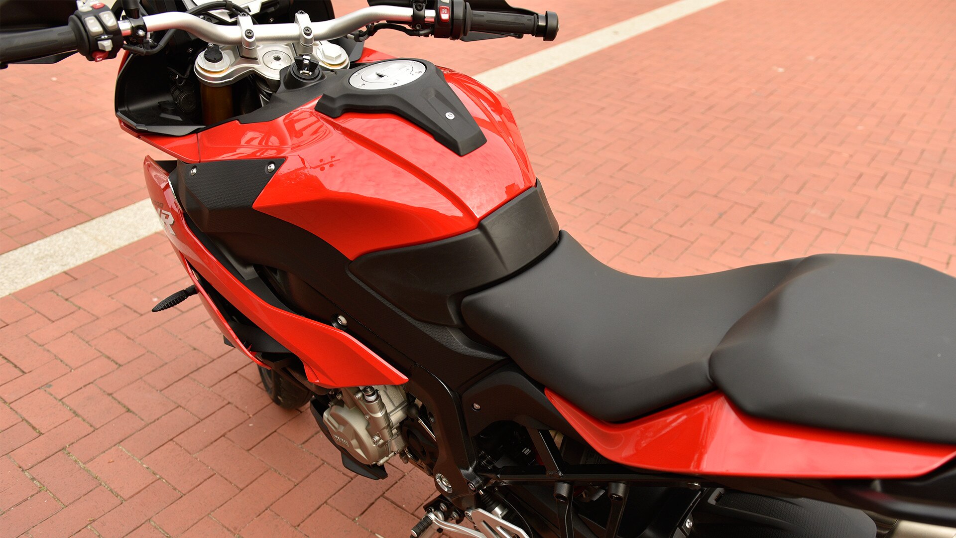 Asiento de la S 1000 XR de diseño ergonómico
