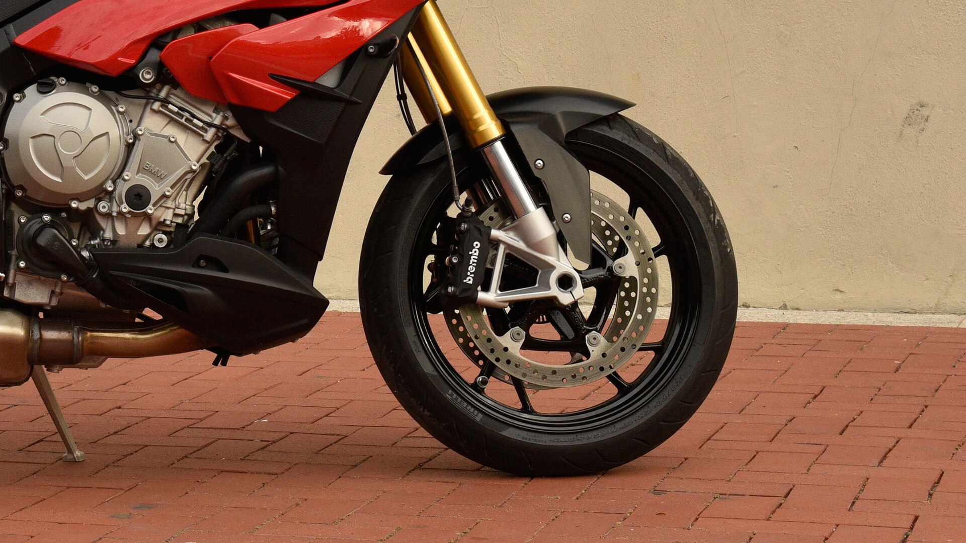 Llantas de aluminio fundido con válvula inclinada de la S 1000 XR