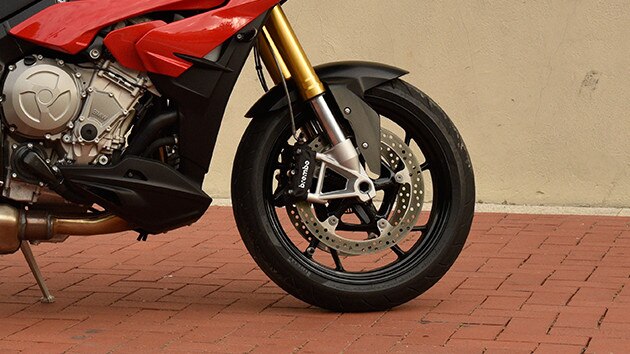Llantas de aluminio fundido con válvula inclinada de la S 1000 XR