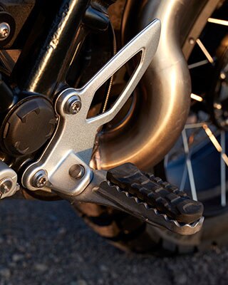 Reposapiés para la R nineT Scrambler
