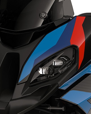 La delantera deportiva de la M 1000 XR de BMW Motorrad