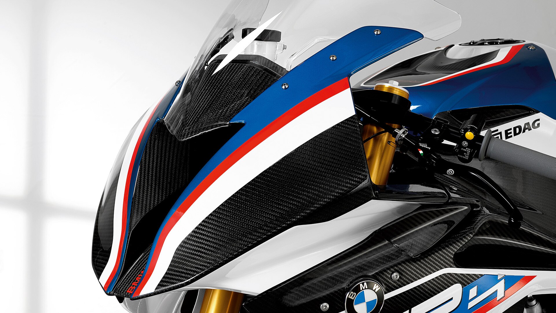 Carenado frontal de carbono de la HP4 Race