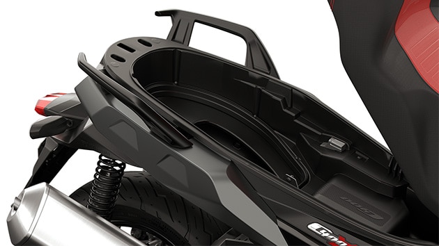 El espacio de almacenamiento del C 400 X de BMW Motorrad